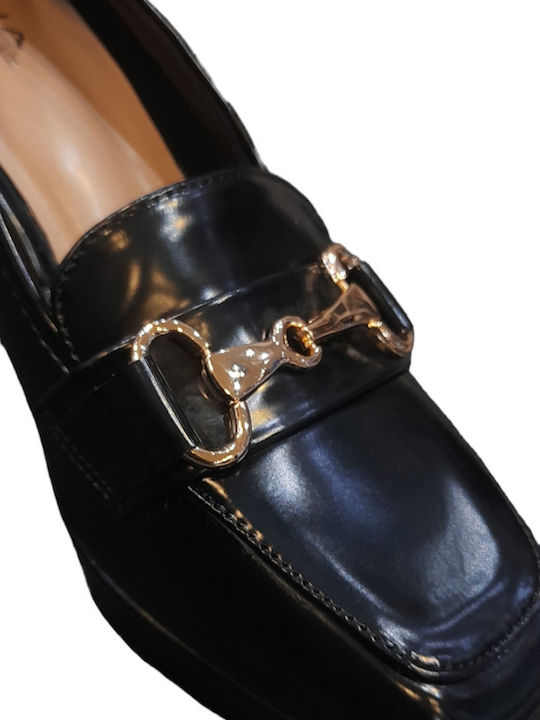 Loafers with heel and metallic buckle black color