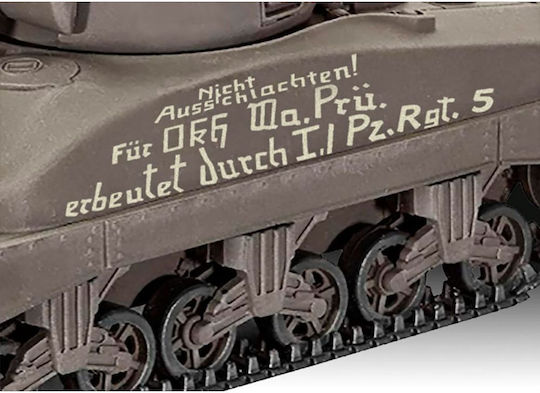 Revell Sherman M4A1 Фигура за Моделизъм Резервоар 86 Части в Мащаб 1:72