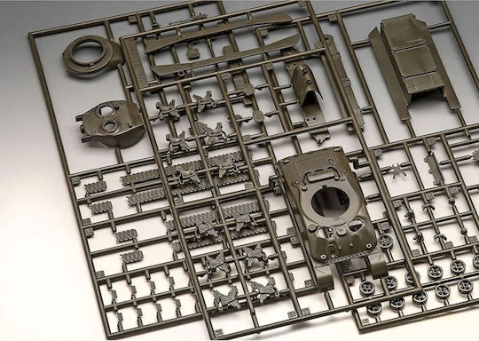 Revell Sherman M4A1 Фигура за Моделизъм Резервоар 86 Части в Мащаб 1:72