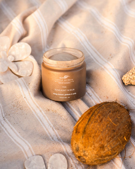Little Secrets The Sunlight Scrub Corporal 212ml