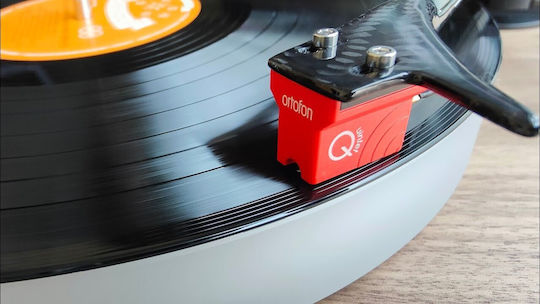 Pro-Ject Audio X2 B + Ortofon Quintet Red Грамофон Черно с висок гланц