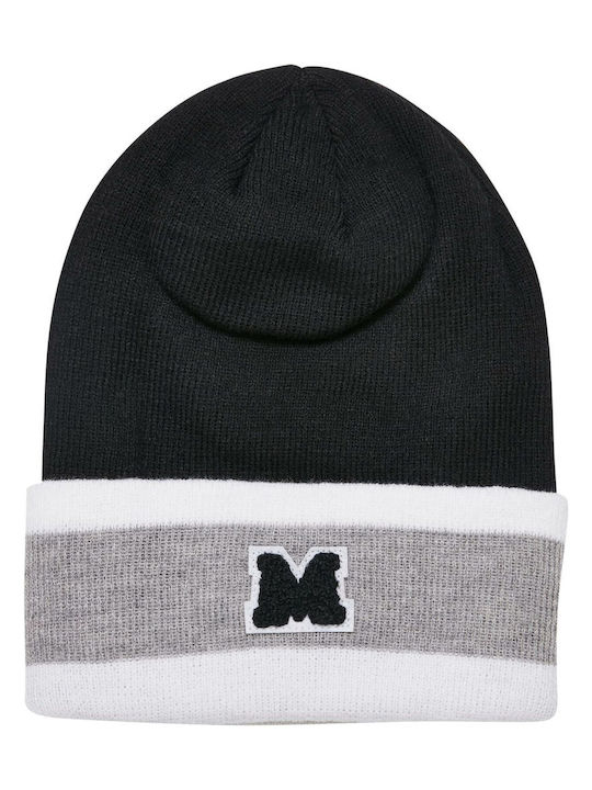 Urban Classics Set with Beanie Knitted in Black color