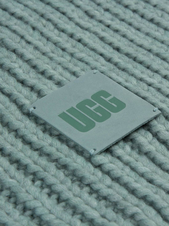 UGG UGG