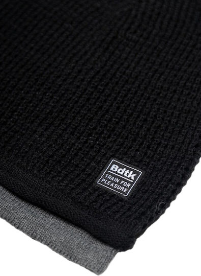 Beanie Unisex Beanie Knitted in Black color