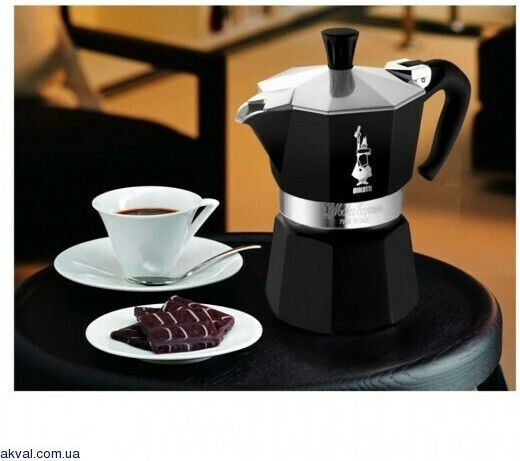 Bialetti Moka Express Stovetop Espresso Pot 3 Cups Black
