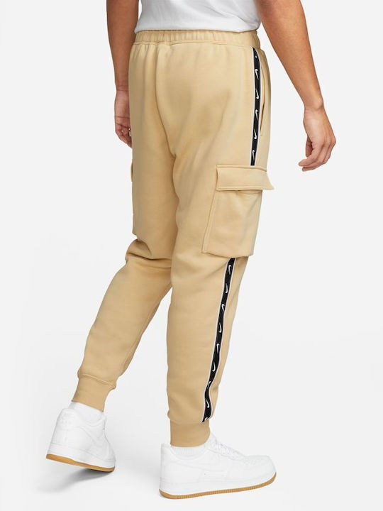 Nike Sportswear Repeat Men's Sweatpants with Rubber Beige