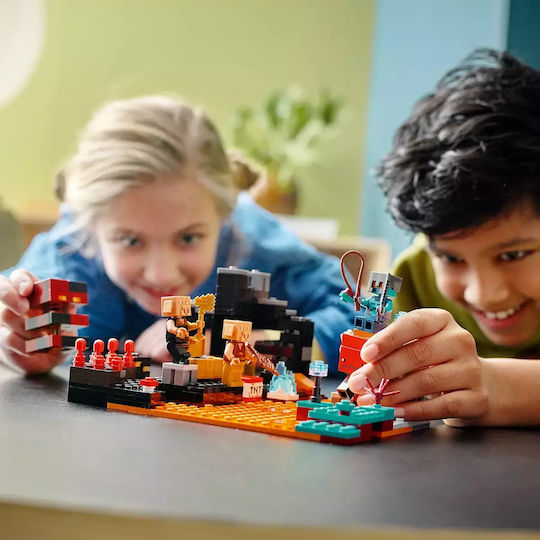 LEGO Minecraft Nether 2022 για 8+ Ετών