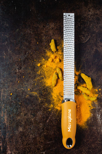 Microplane Premium Classic Citrus Fruits Grater Made of Stainless Steel Ochre 30x3.5x2.5cm