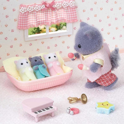 Epoch Toys Jucărie Miniatură Persian Cat Triplets Familii Sylvanian pentru 3+ Ani