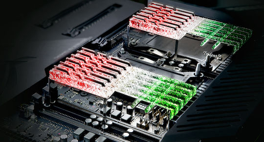 G.Skill Trident Z Royal 64GB DDR4 RAM cu 4 module (4x16GB) și Viteză 3600 pentru Desktop