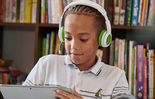 BuddyPhones School+ Wireless On Ear Multimedia Headphone with Microphone USB-C / Bluetooth Green
