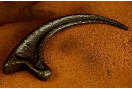 Doctor Collector Jurassic Park Raptor-Klaue Replik in Maßstab 1:1