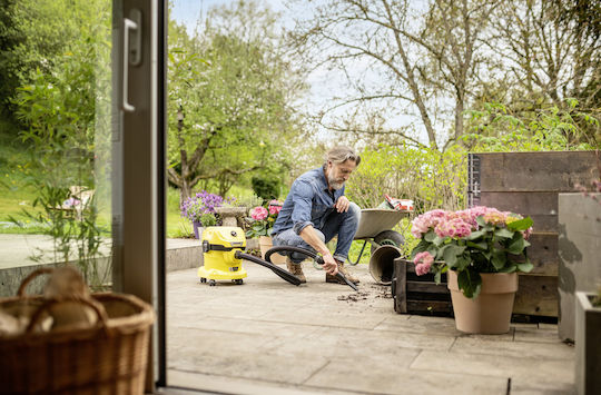 Karcher WD 2-18 Rechargeable Vacuum Wet / Dry Without Charger and Battery with Plastic Bin 12lt