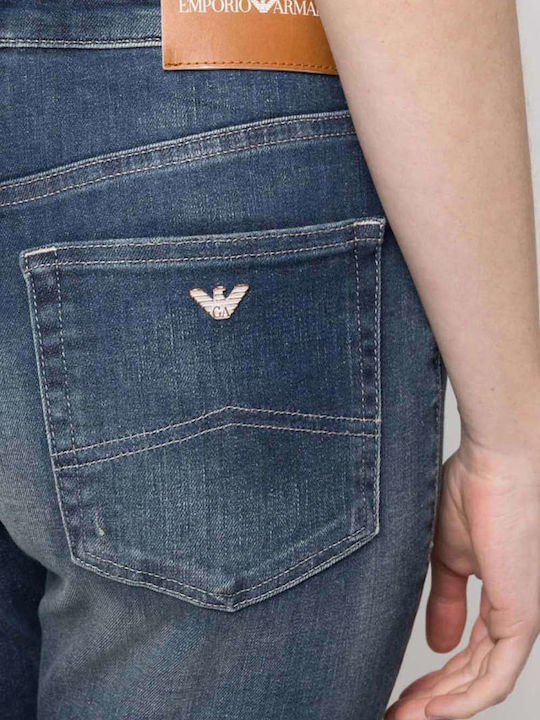 Women's Jeans Pants in Straight Leg Style