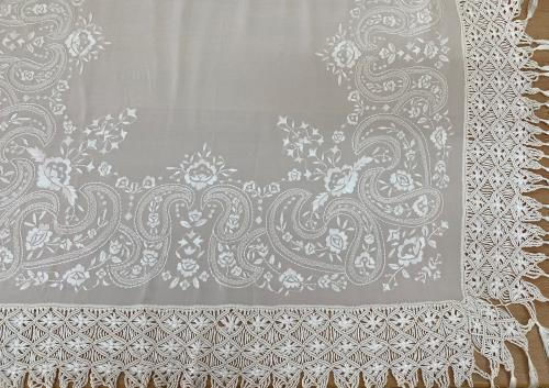 Set de Tabele Linea Home În Carouri 4 Bucăți Cu Broderie Bej 100x100cm