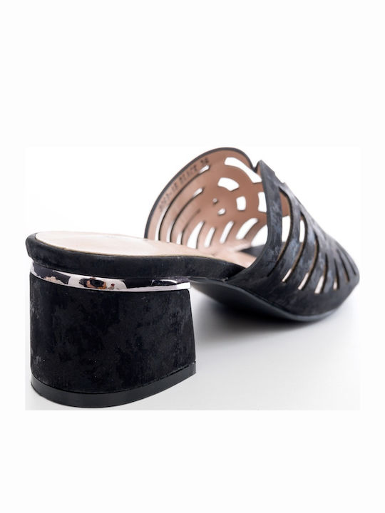 Mules mit Chunky Niedrig Absatz in Schwarz Farbe
