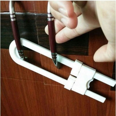 ikonka Door Safety Lock made of Plastic in White Color 4εκ. 1pcs