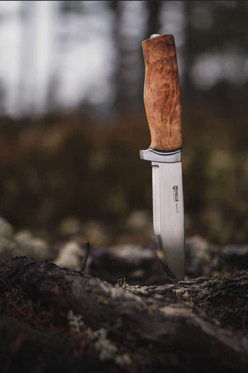 Helle GT 14C28N Knife Brown in Leather Sheath