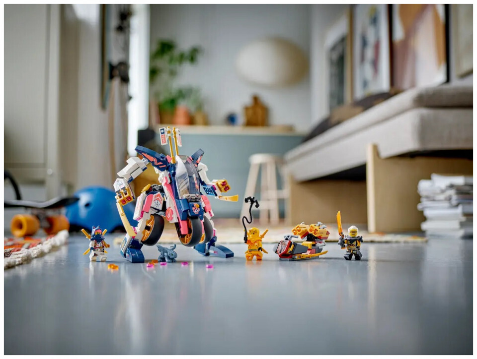 LEGO Ninjago Sora's Transforming Mech Bike Racer pentru 8+ Ani