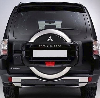 Mitsubishi Pajero Taillight