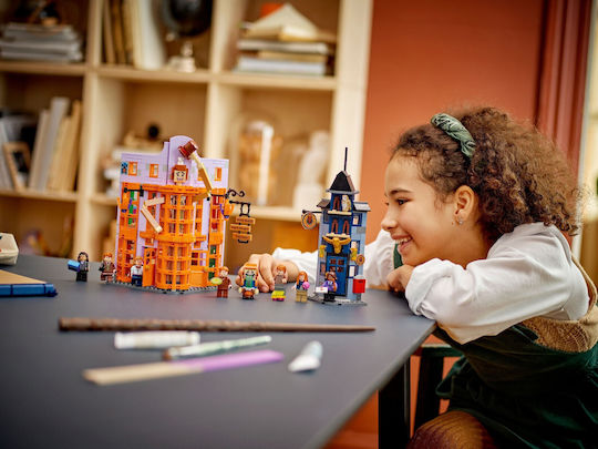 LEGO Harry Potter Diagon Alley Weasley's Wizard Wheezes für 8+ Jahre 834Stück