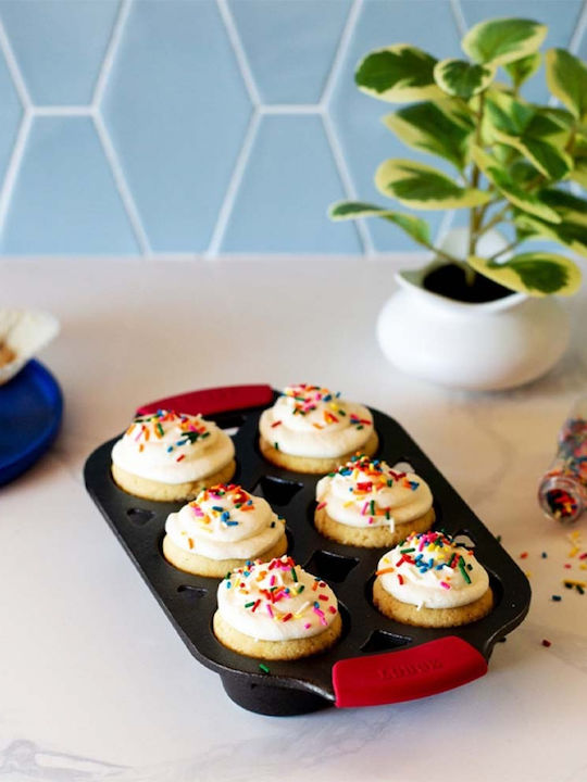Lodge Φόρμα Ζαχαροπλαστικής για Cupcakes/Muffins από Αλουμίνιο 6 Θέσεων 32.23x17.93εκ.