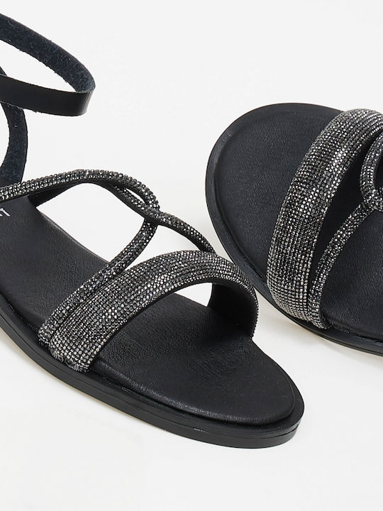 Issue Fashion Women's Flat Sandals in Black Color