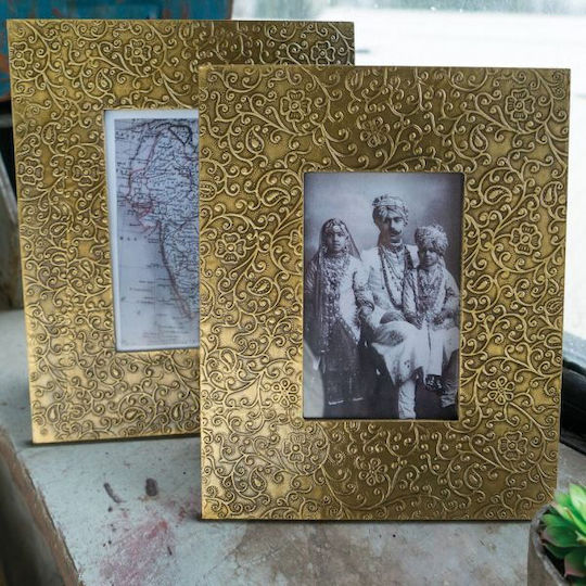Synchronia Fotorahmen mit Goldenem Metallrahmen Synchronia Fotorahmen mit Goldenem Metallrahmen