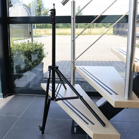 Falcon Eyes L-2440A/B Ständer für Studio