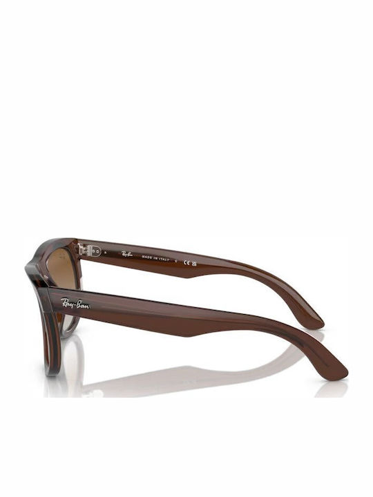 Ray Ban Wayfarer Reverse Unisex Γυαλιά Ηλίου με Καφέ Κοκκάλινο Σκελετό και Καφέ Ντεγκραντέ Φακό RBR0502S 6709CB