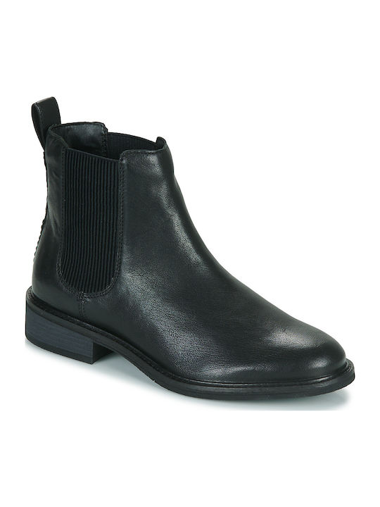 Clarks