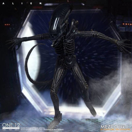 Mezco Toys Alien: Alien Φιγούρα Δράσης ύψους 18εκ. σε Κλίμακα 1:12