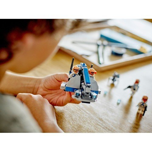 LEGO Star Wars 332nd Ahsoka Clone Trooper Battle Pack Pentru 6 Ani