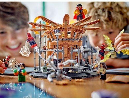 LEGO Spider-Man Spider-Man Final Battle for Ages 10+ 900 Pieces