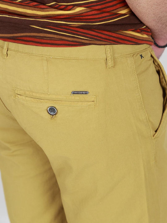 Herrenshorts Chino Gelb