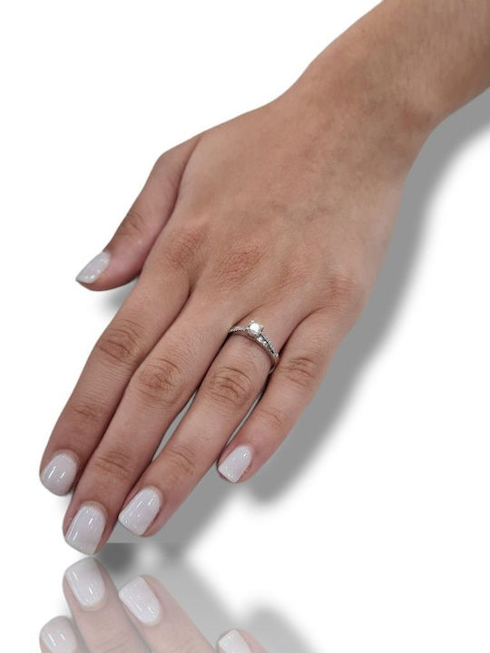 Mentzos Single Stone with Diamond