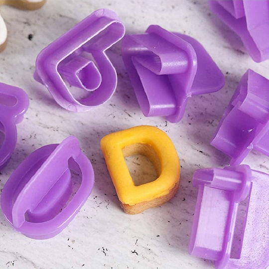 Wilton Kunststoff-Ausstechformen Englisches Alphabet Zahlen & Symbole Set 40 Stück 018.08.903