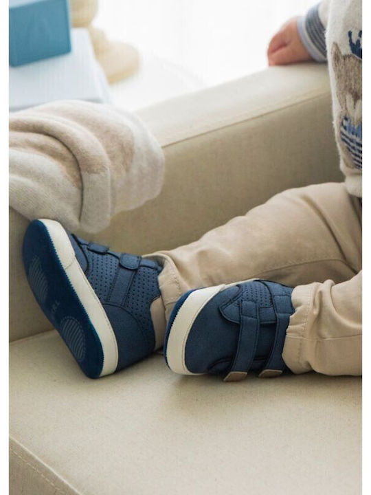 Mayoral Βρεφικά Sneakers Αγκαλιάς