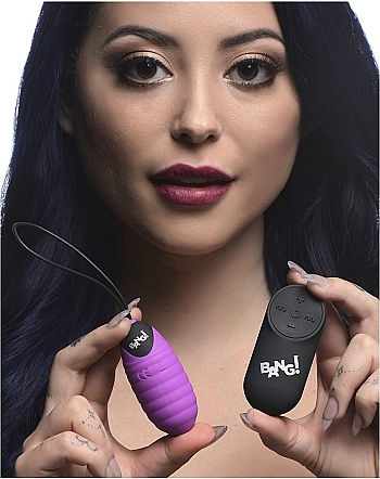 Ribbed Silicone Egg 28 Speeds mit Dildo in Lila Farbe