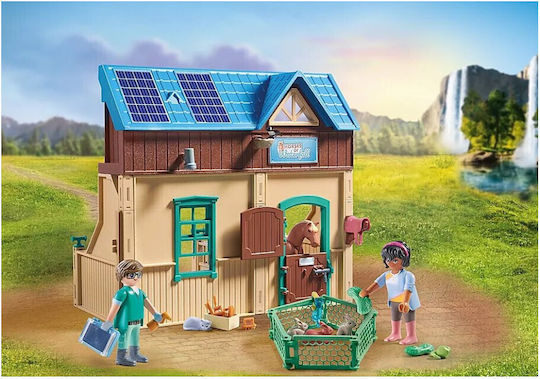 Playmobil Horses Of Waterfall Veterinary Horse Clinic for 5-12 years old