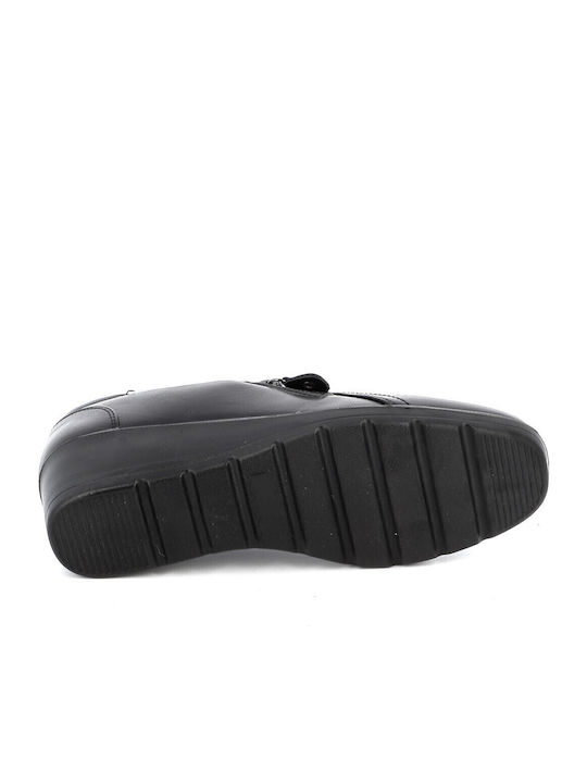 Women's Moccasins in Black Color
