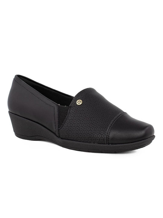 Piccadilly Women's Moccasins in Black Color