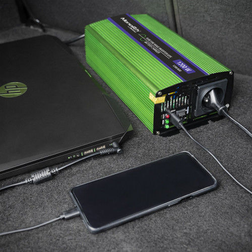 Qoltec Pure Sine Wave Power Inverter 1200W With Input Voltage 12V 51941