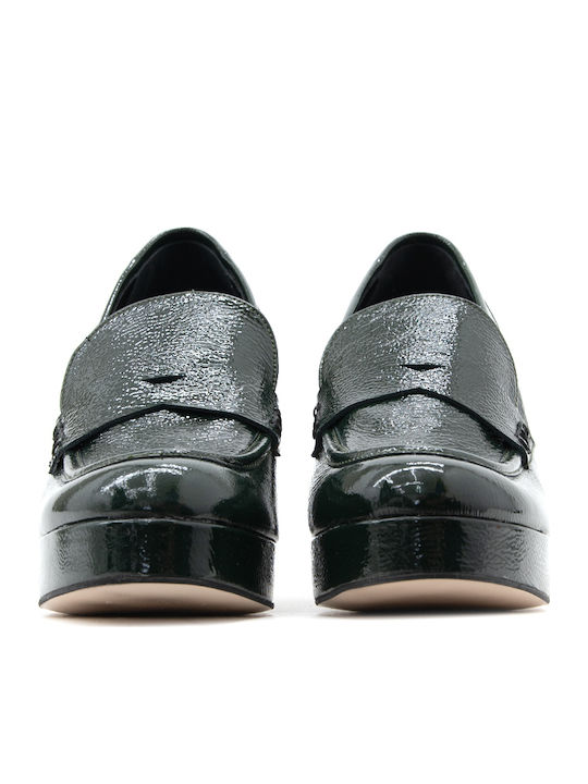 Loafer Pumps mit Plateau aus Lackleder mit Hochem Absatz Khaki
