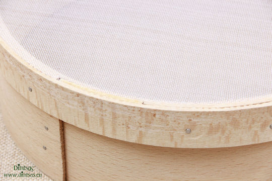 Sieb aus Holz
