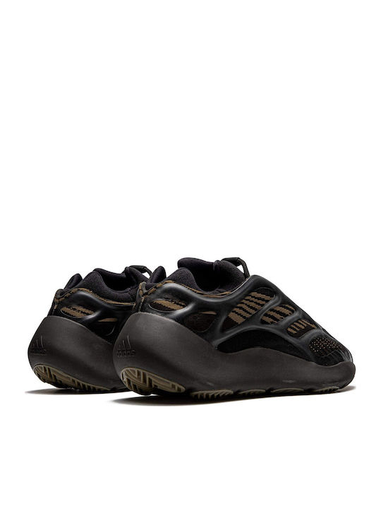 Yeezy 700 V3 Чуплив Маратонки Кафяв