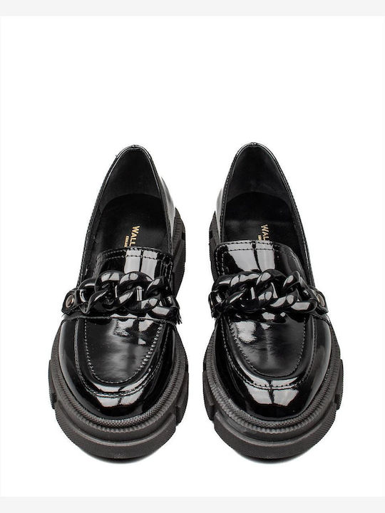 Wall Street Leather Women's Loafers in Black Color