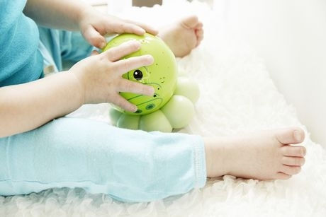 Cloud b Παιχνίδι Ύπνου Dreamz To Go Zoo Friendz - Aligator Nightlight για Νεογέννητα
