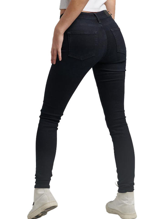 Damenjeans in Enger Passform