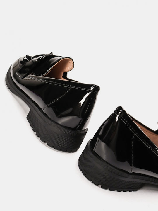 Alta Moda Patent Leather Women's Moccasins in Black Color